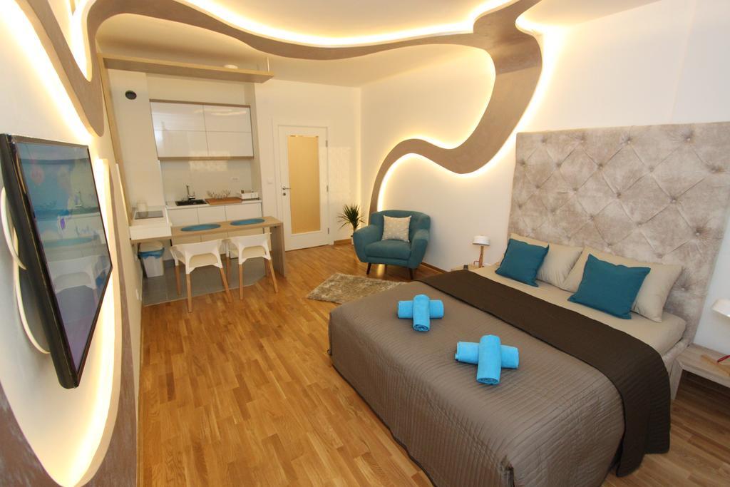 Riviera New Belgrade Apartment, Parking 5 Eur Per Day Exterior foto